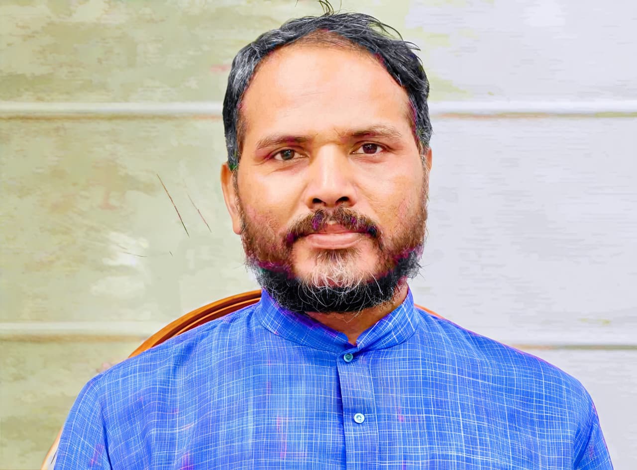 Yogaguru Dr Mohan Karki 